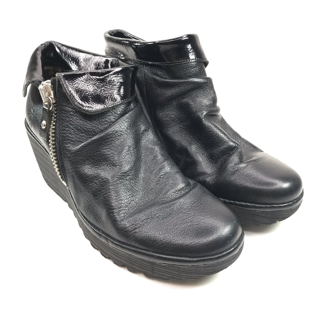 Fly London Size 40 9-9. 5 Yoxi Wedge Black Leather Ruched Zip Ankle Boots